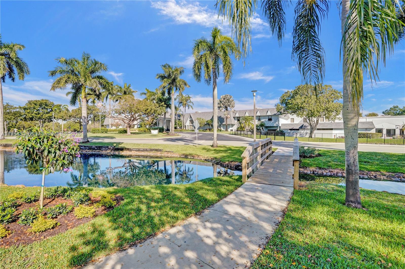 HUNTINGTON LAKES SEC FIVE - Residential