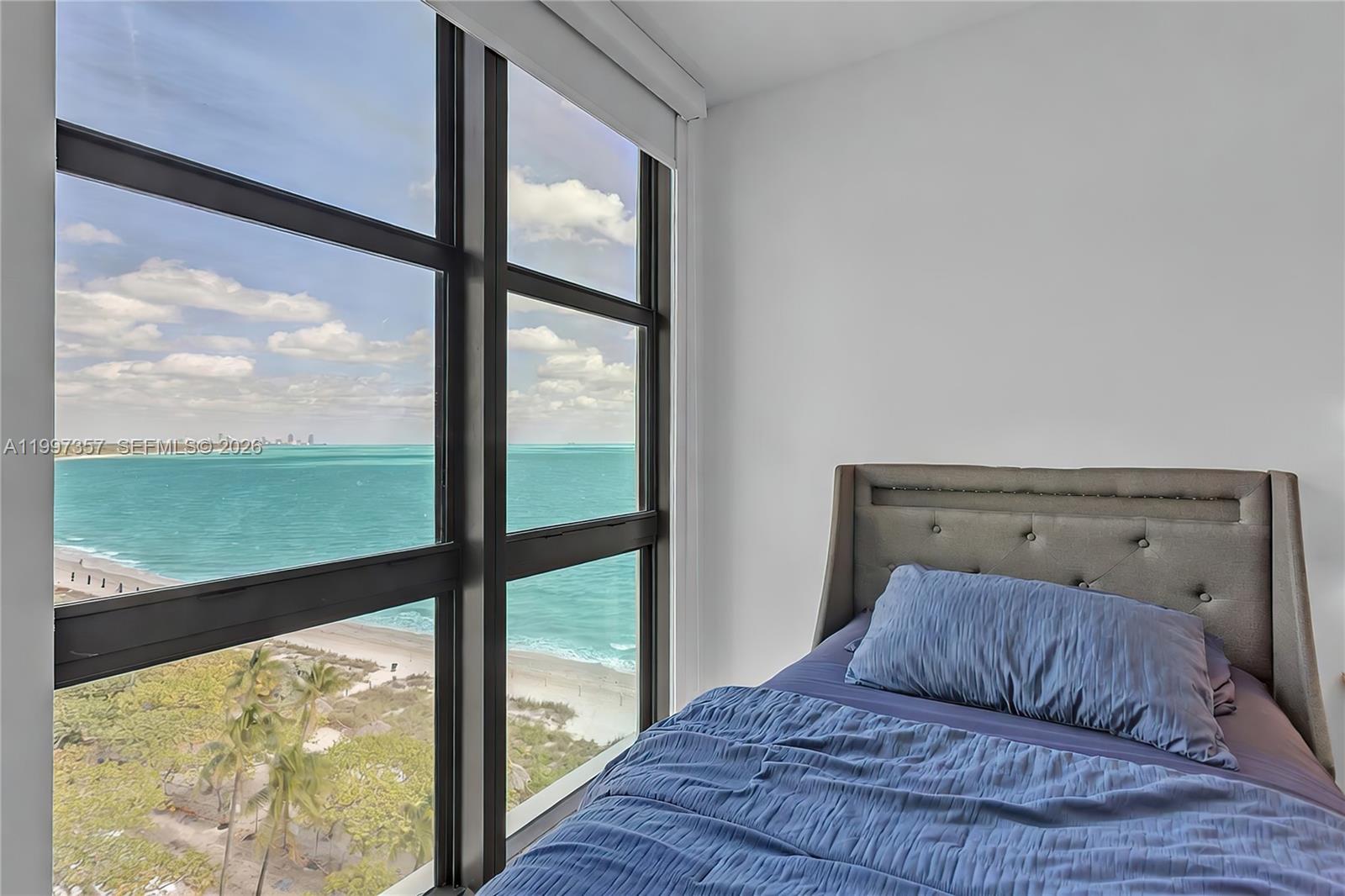 TOWERS OF KEY BISCAYNE CO - Residential