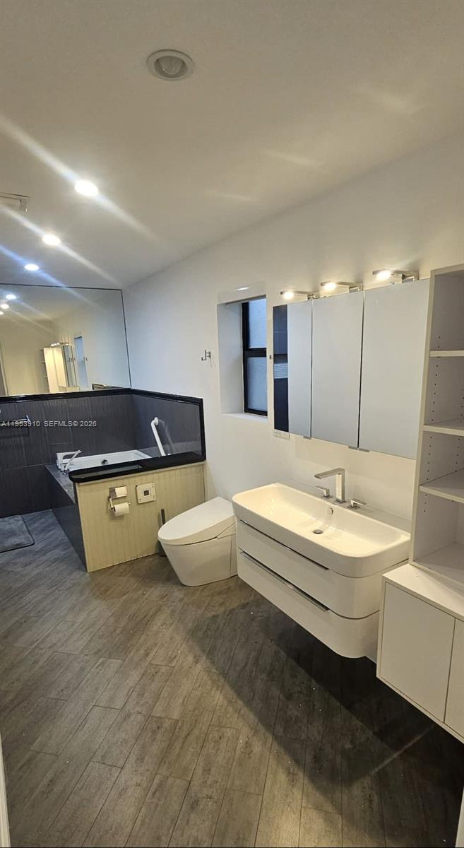 MIAMI LAKES EAGLE NEST SE - Residential