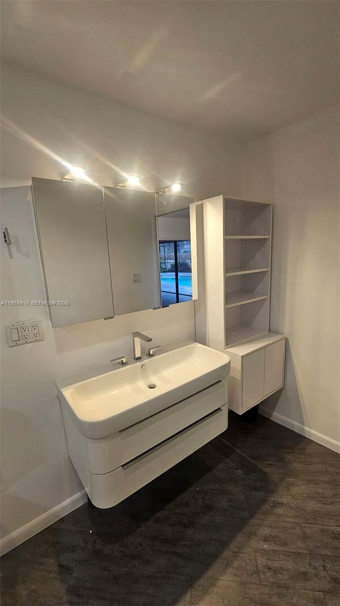 MIAMI LAKES EAGLE NEST SE - Residential