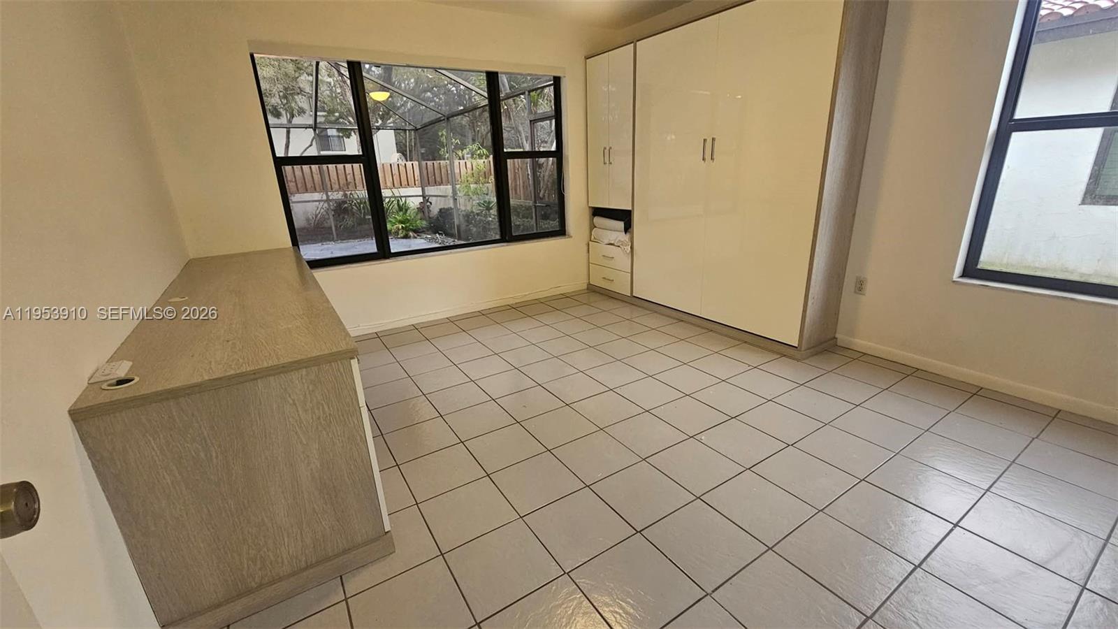 MIAMI LAKES EAGLE NEST SE - Residential