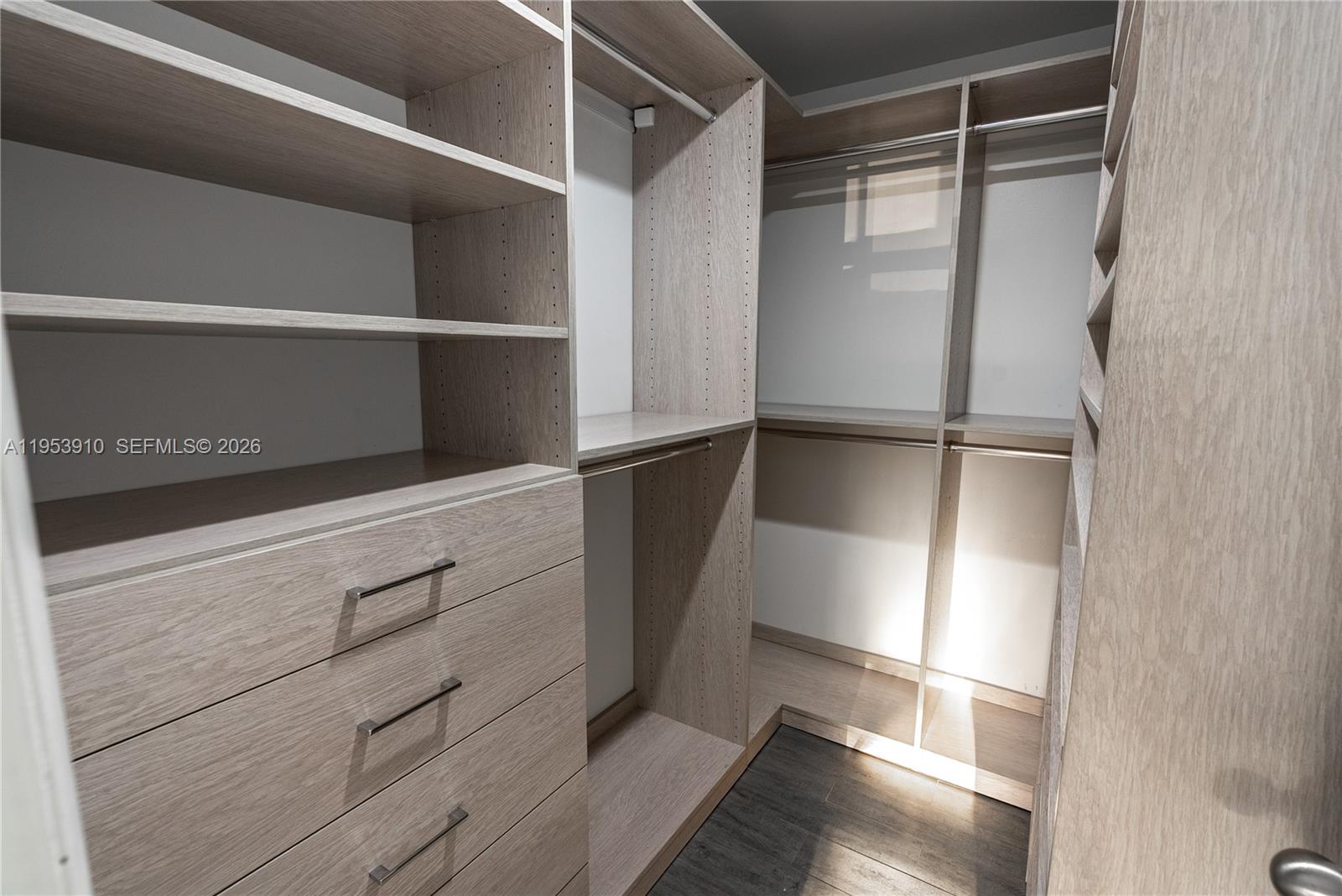 MIAMI LAKES EAGLE NEST SE - Residential