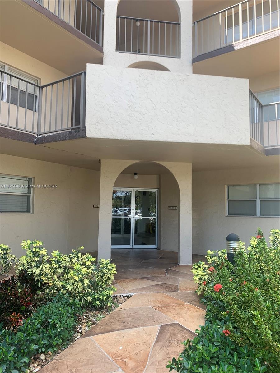 Don't miss this opportunity to rent a beautiful 3-bedroom, 2-bathroom apartment located in Lauderhill, Florida, in the wonderful gated community of Falls of Inverrary. Just minutes from schools, grocery stores, and close to Fort Lauderdale's beautiful beach and ocean, as well as the scenery, Caribbean shops, restaurants, and bars. This spacious and modern property features an updated kitchen, granite countertops, tile floors, and practically new stainless steel appliances. Pets are welcome (restrictions may apply). The tenant lives on the property until July 20, Call L.A. today to schedule your showing.