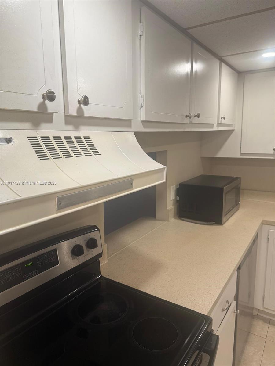 CROSS CREEK CONDO - Residential Lease