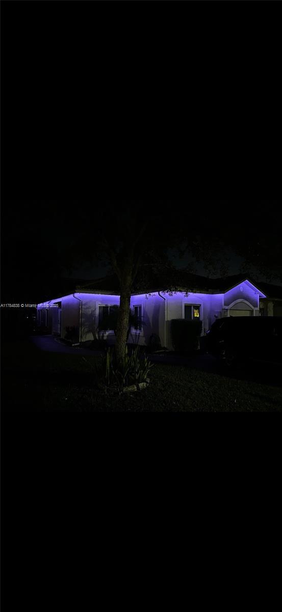 1070 SW 42nd Ter