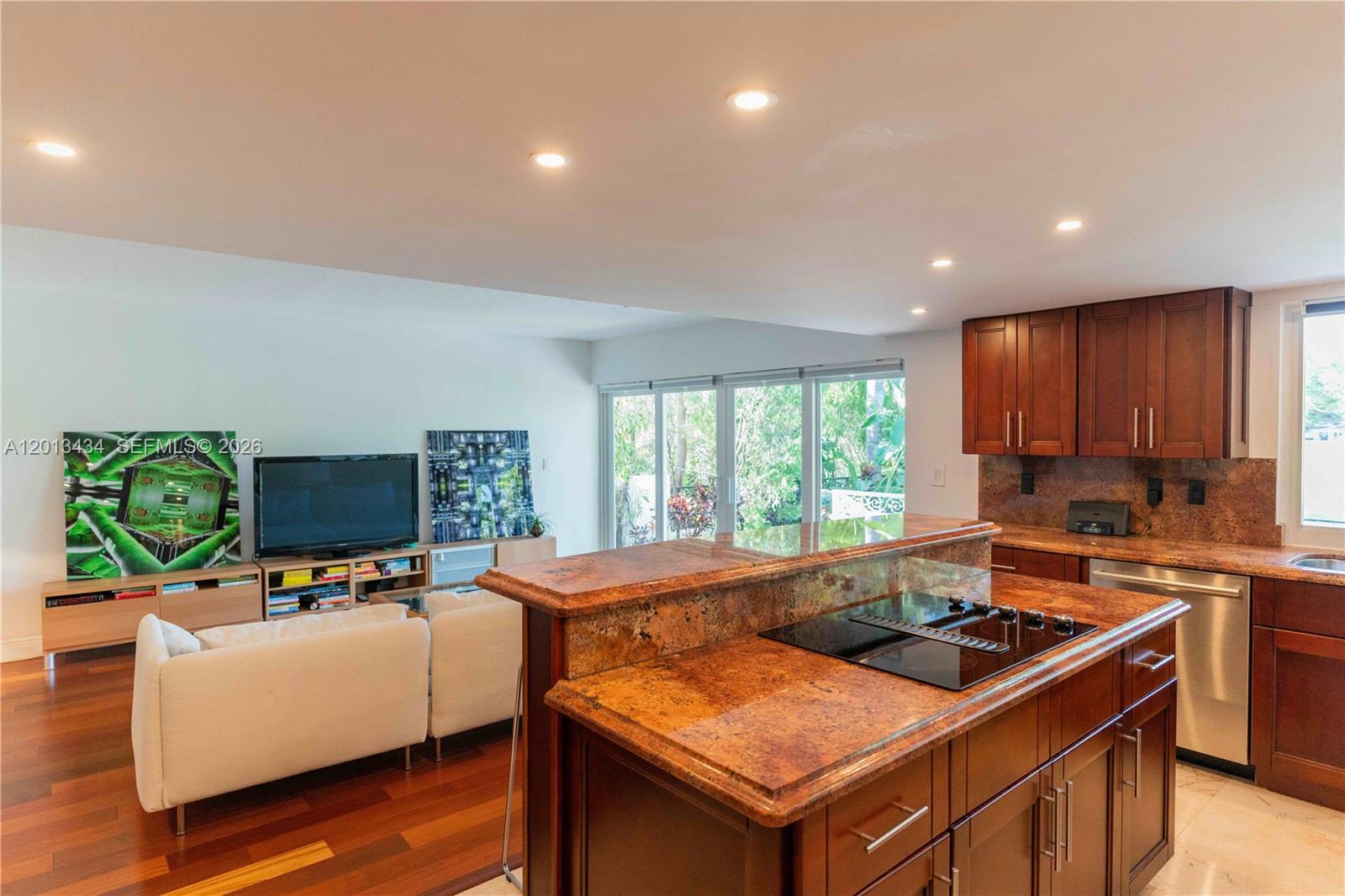 1231 Campo Sano Ave