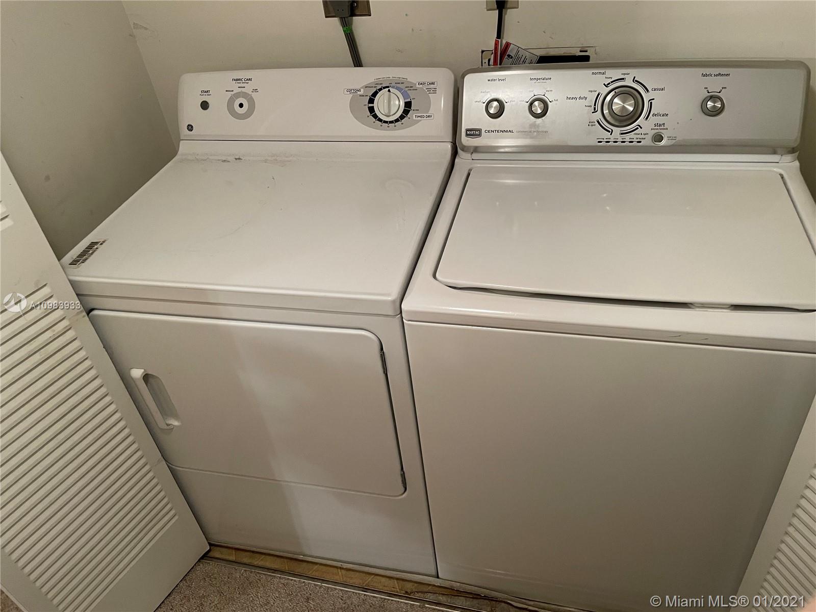 GARDENS NORTH 9 CONDO - Residential