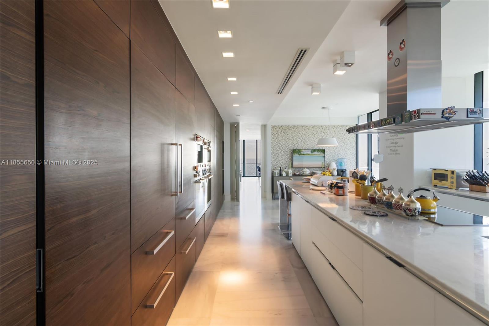 REGALIA CONDO - Residential