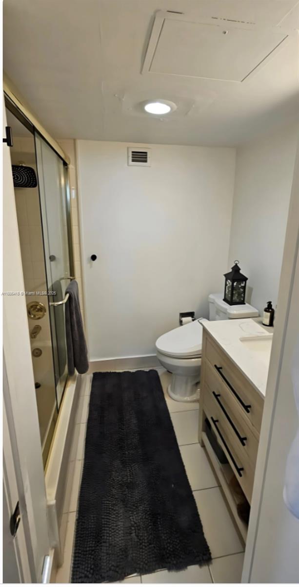 BAYVIEW TOWERS CONDO SOUT - Residential