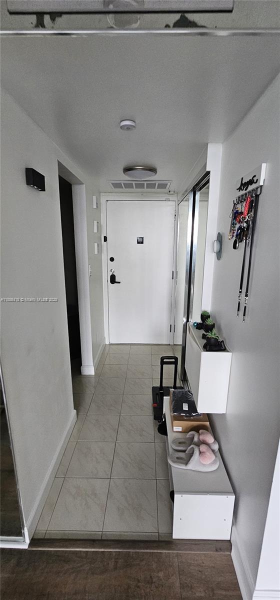 BAYVIEW TOWERS CONDO SOUT - Residential