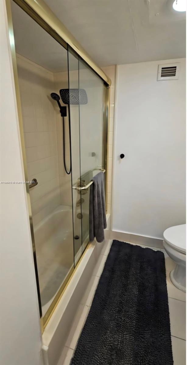 BAYVIEW TOWERS CONDO SOUT - Residential