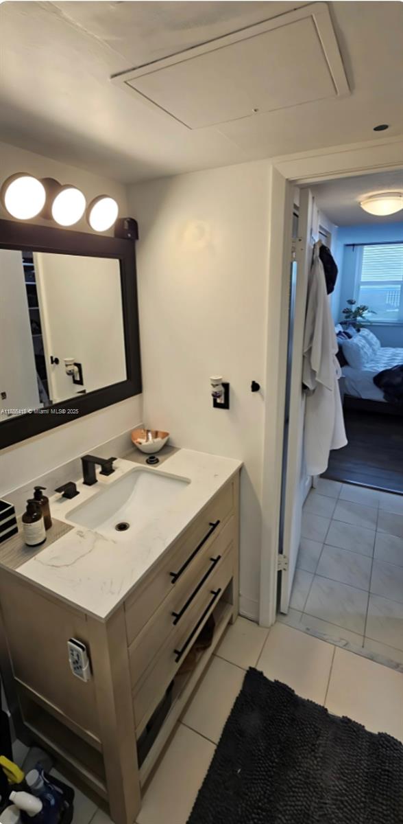 BAYVIEW TOWERS CONDO SOUT - Residential