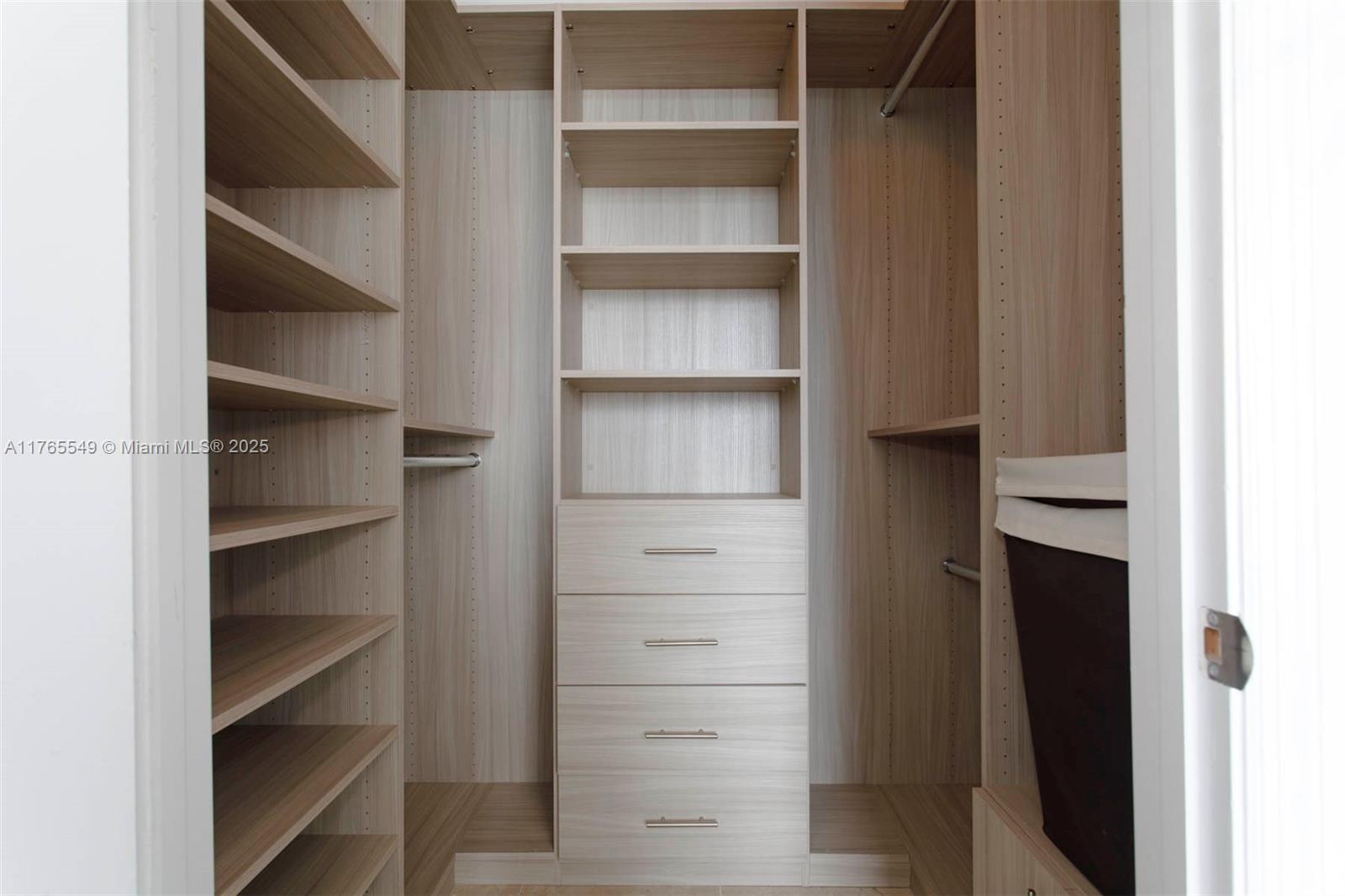 500 BRICKELL WEST CONDO - Residential