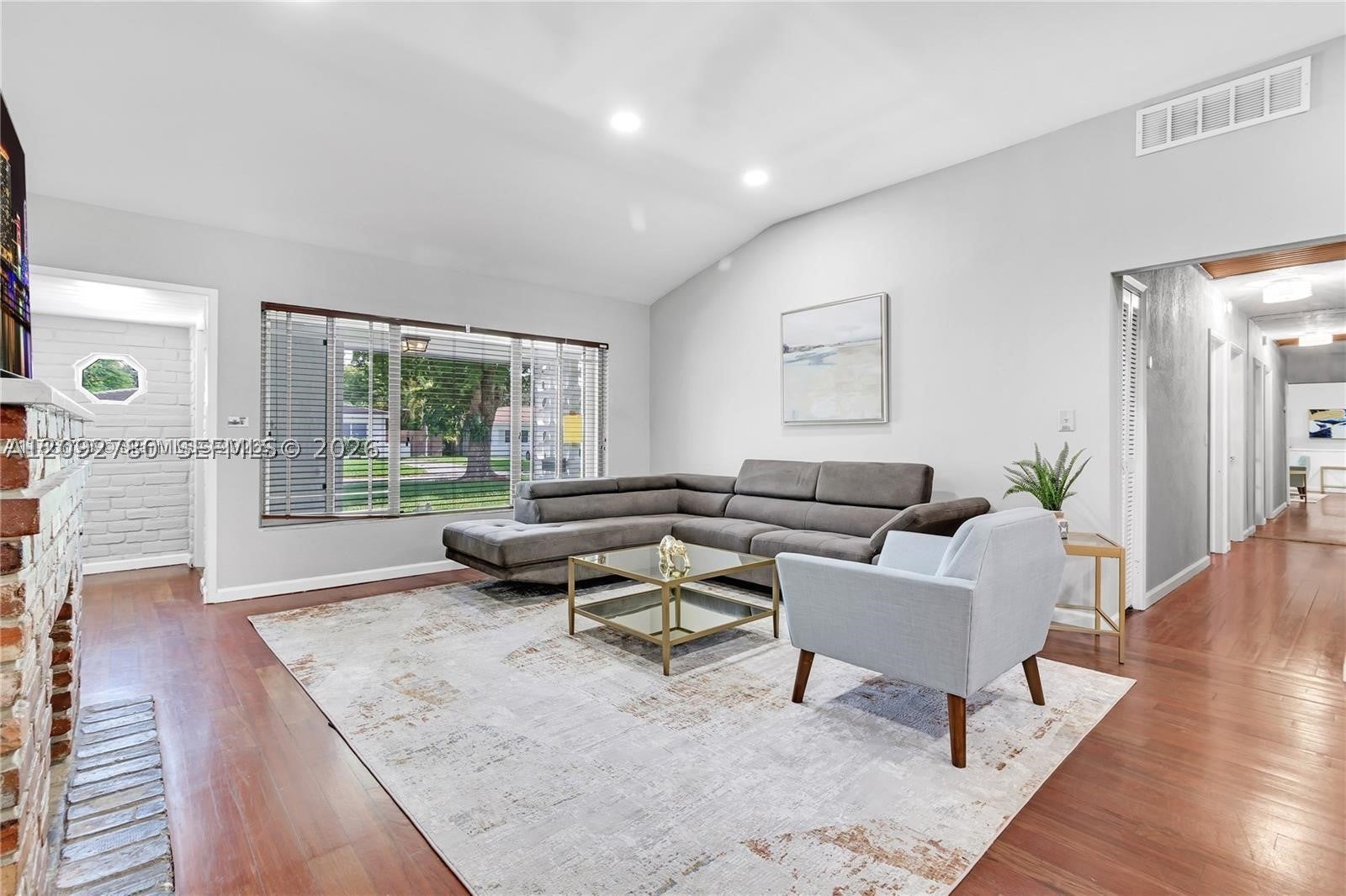 460 NW 88th Ter