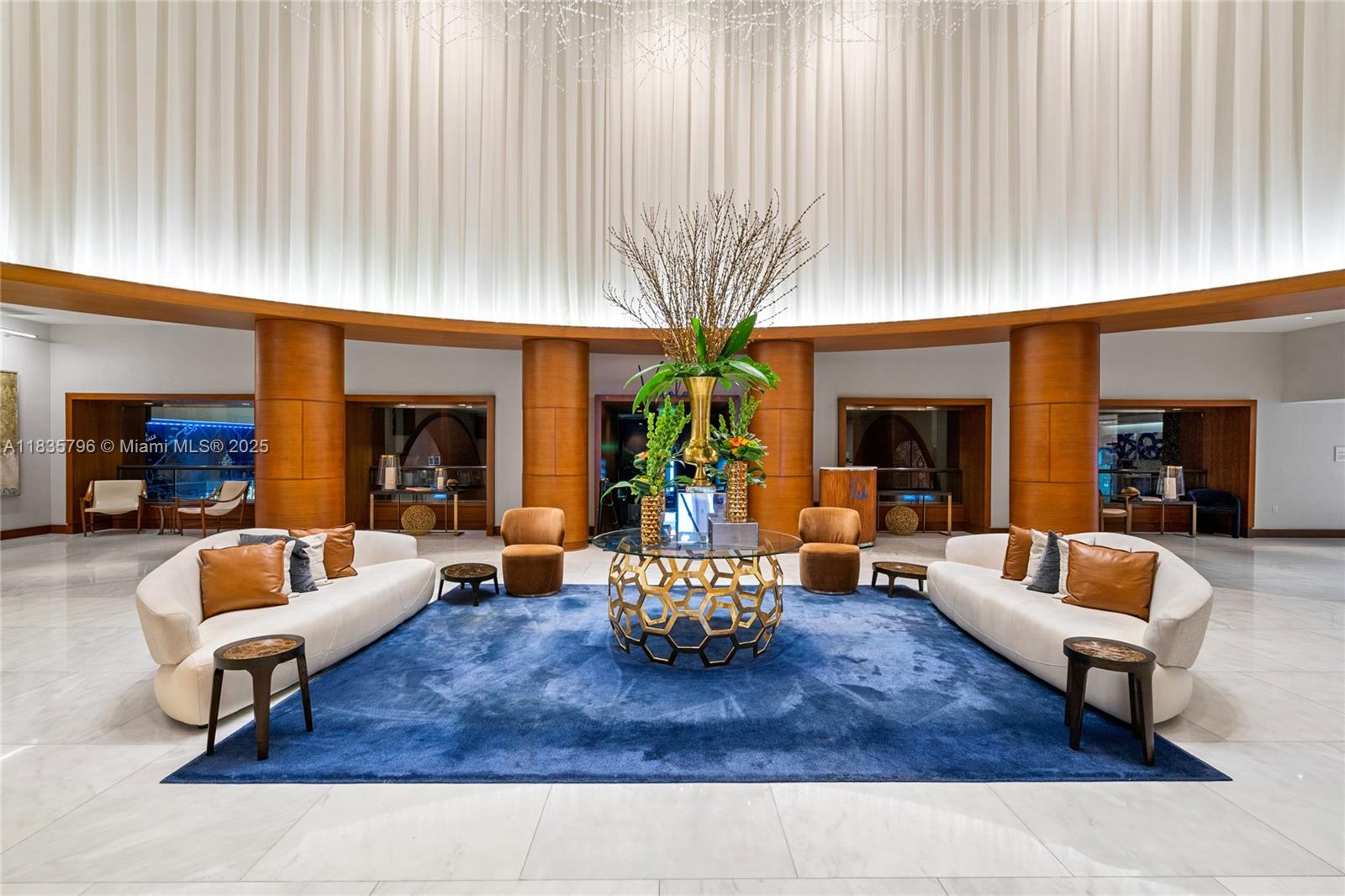 551 FLB CONDOMINIUM HOTEL - Residential