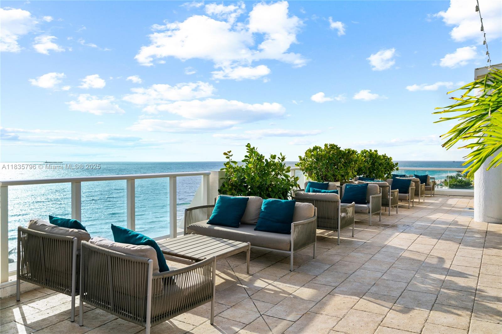 551 FLB CONDOMINIUM HOTEL - Residential