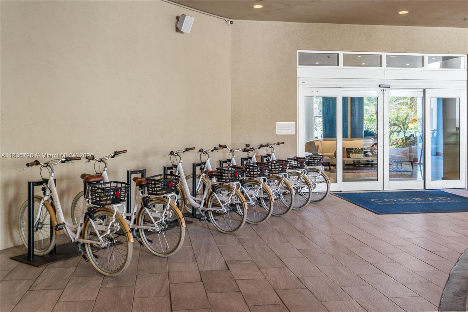 551 FLB CONDOMINIUM HOTEL - Residential