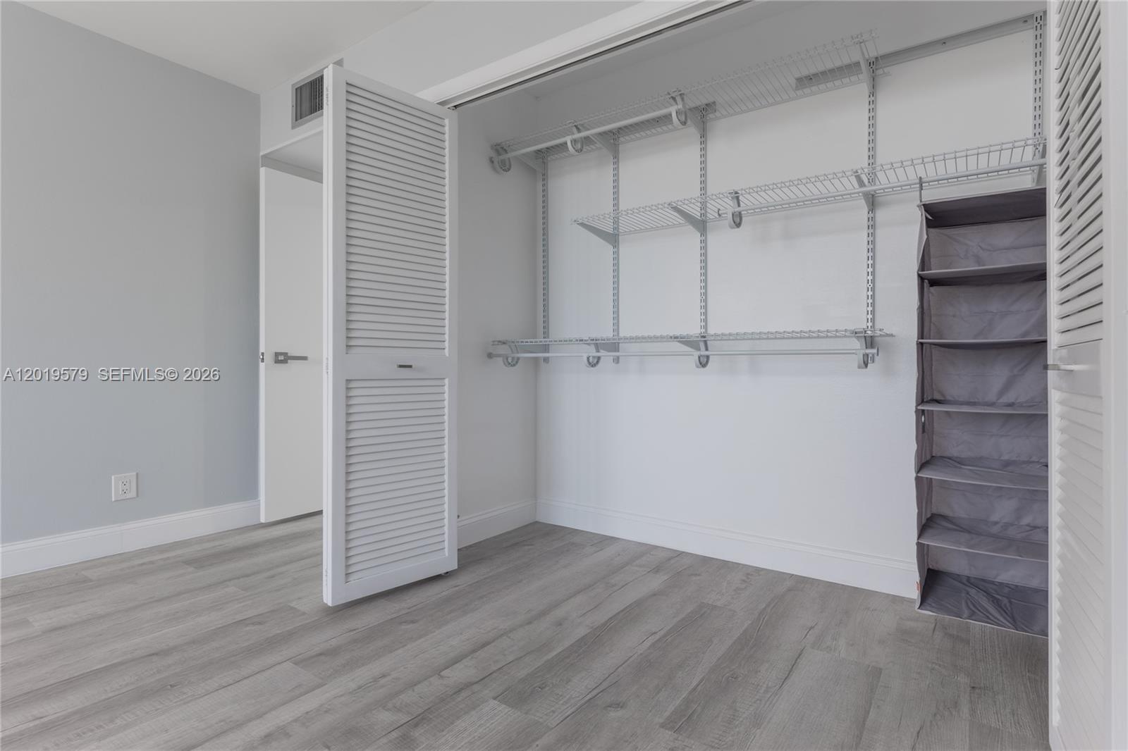 OLYMPUS CONDO - Residential