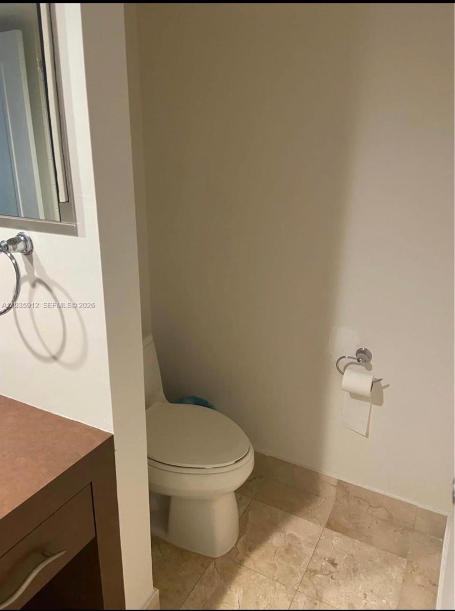 GOLDEN POINTE - Residential