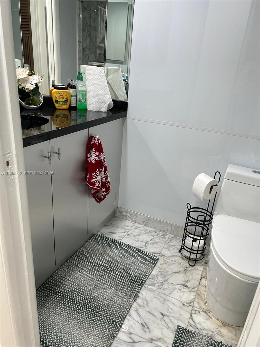 GOLDEN POINTE - Residential