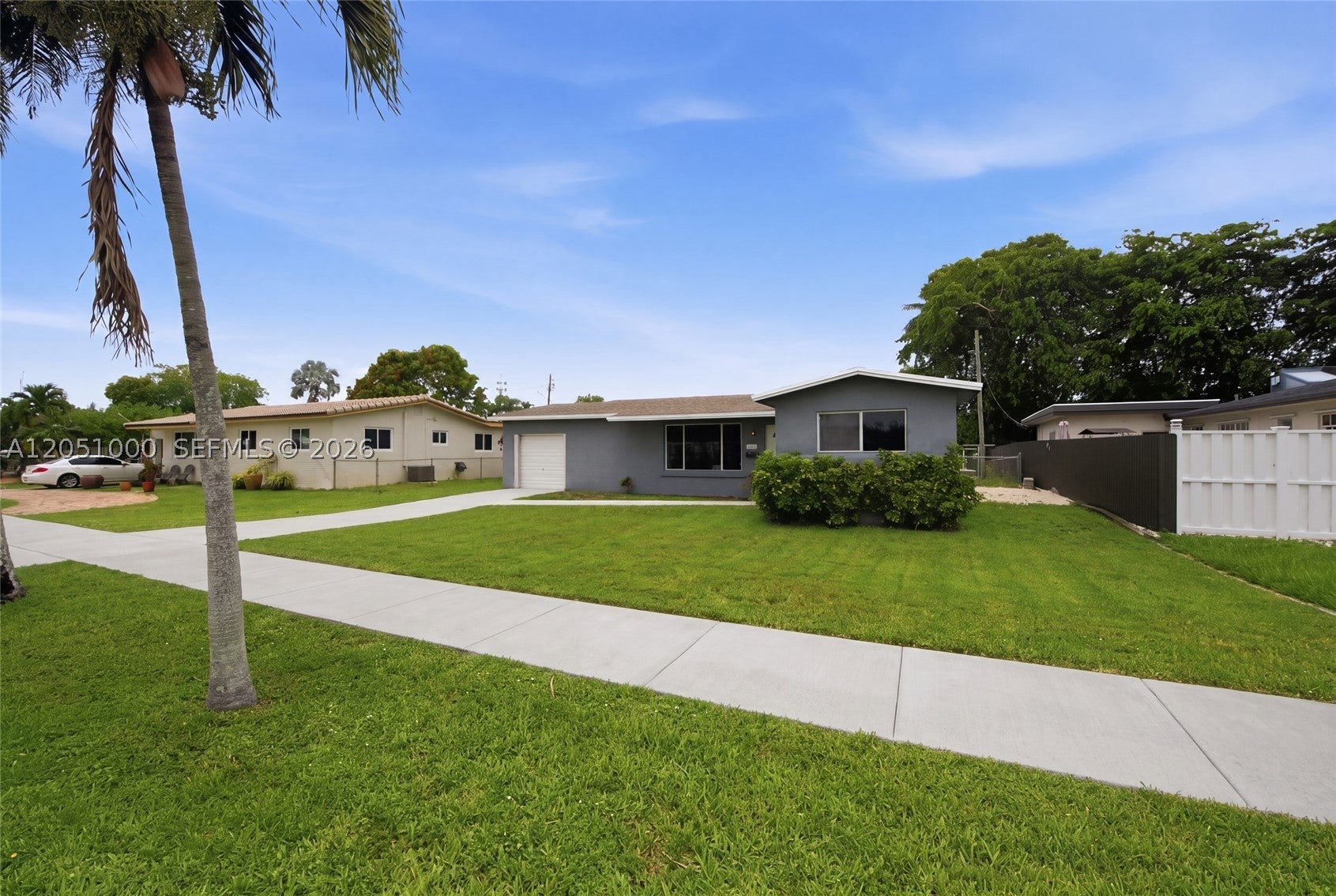 2901 Cleveland St, Hollywood FL 33020