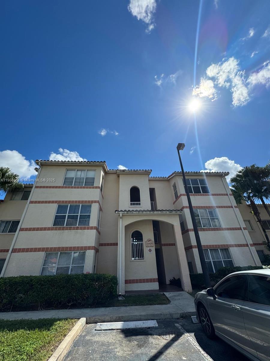 CORAL KEY CONDO - Residential