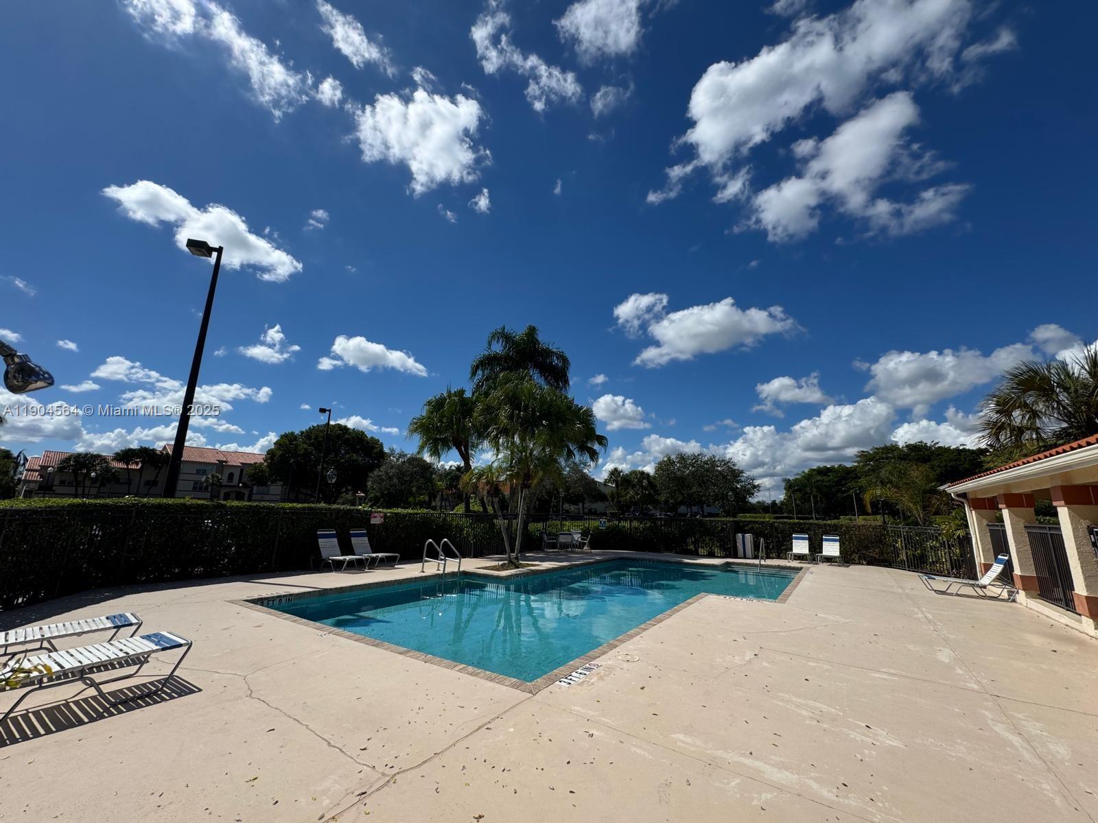 CORAL KEY CONDO - Residential