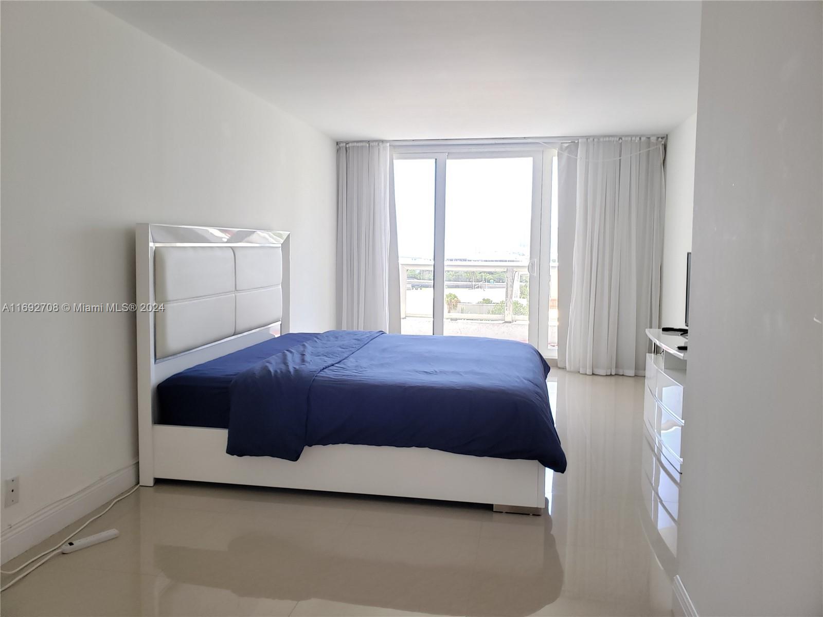 1717 N Bayshore Dr A-1253