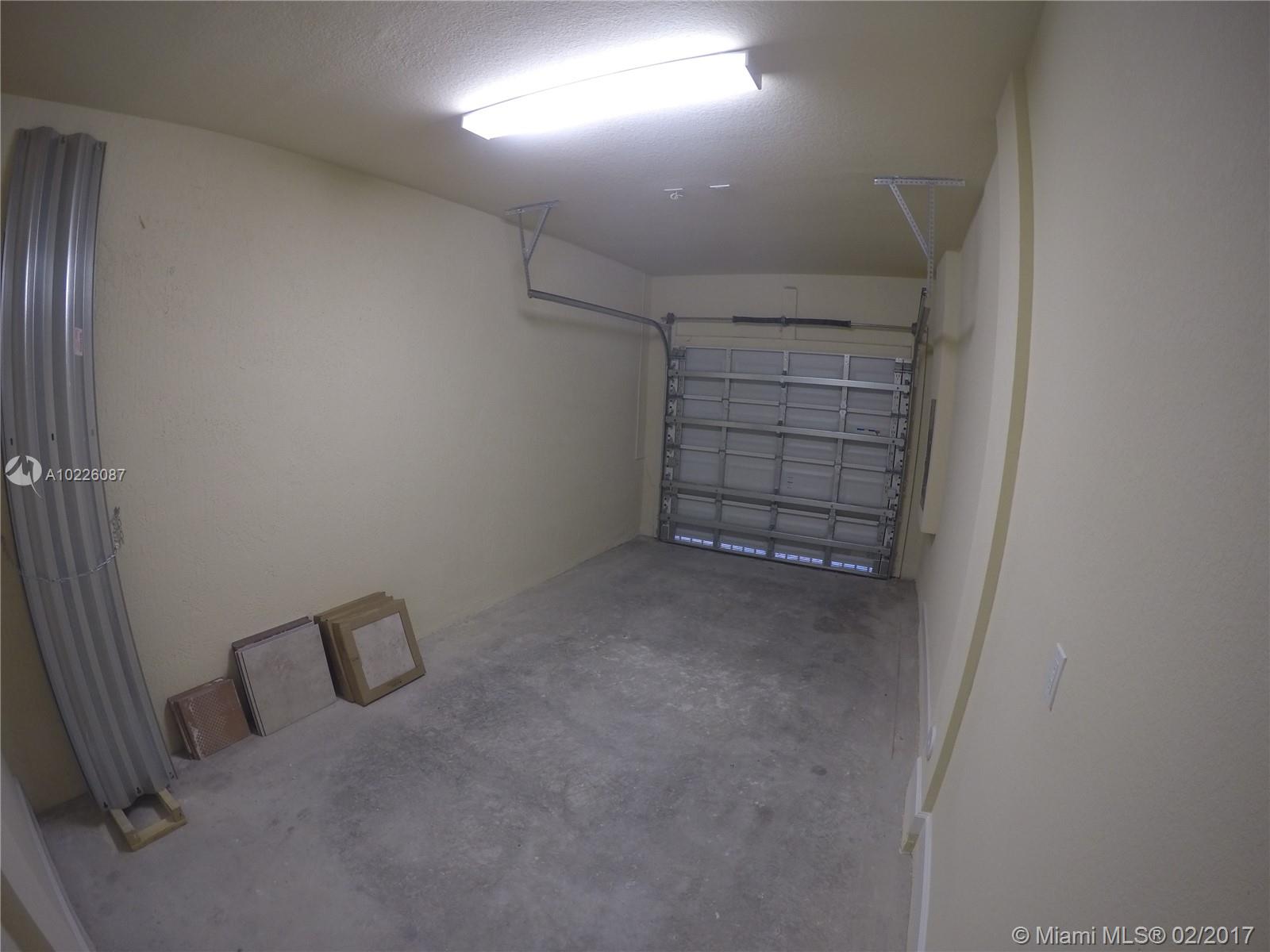 SILVER PALM WEST - Residential Lease