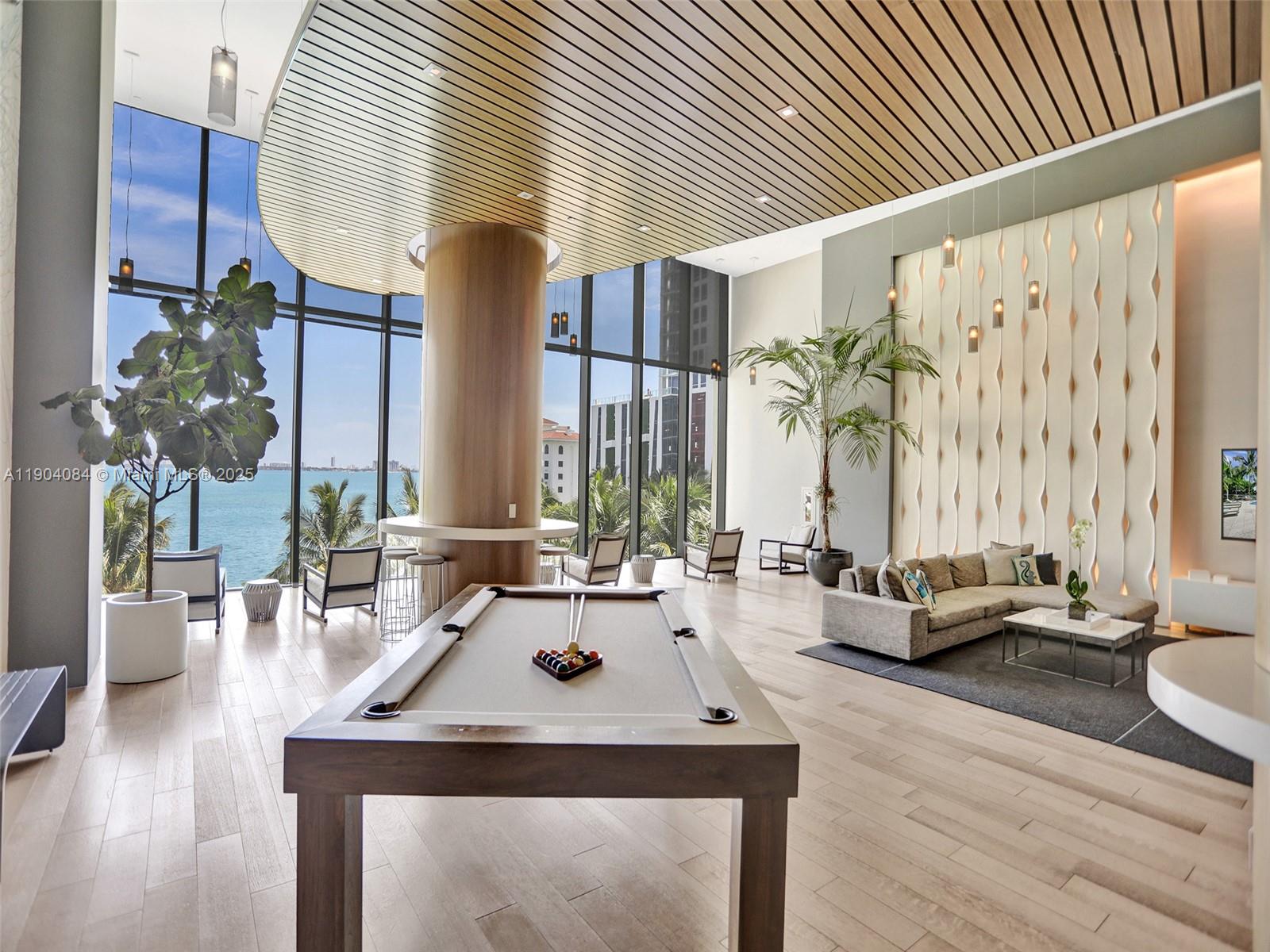 ICON BAY CONDO - Residential Lease