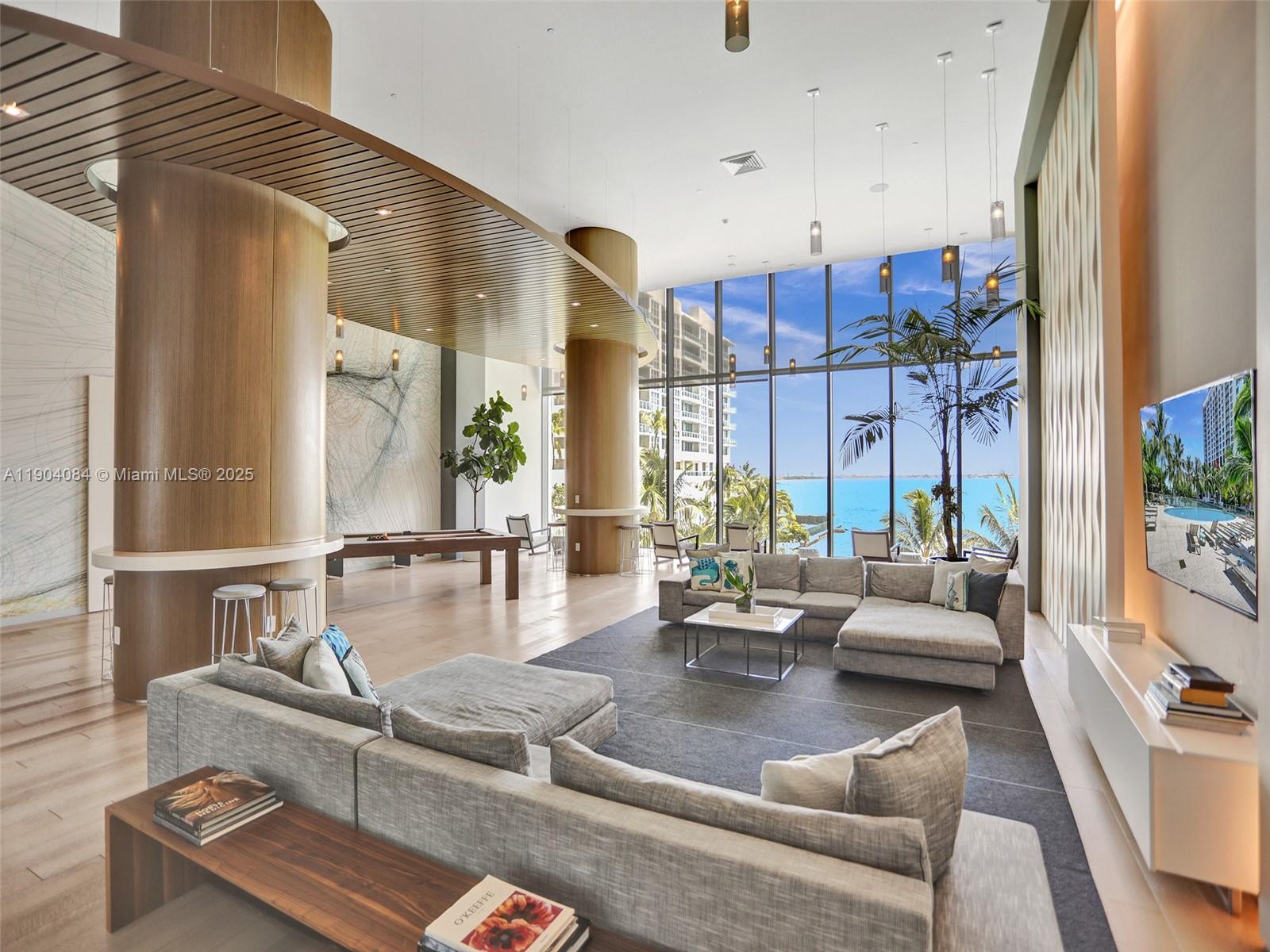 ICON BAY CONDO - Residential Lease