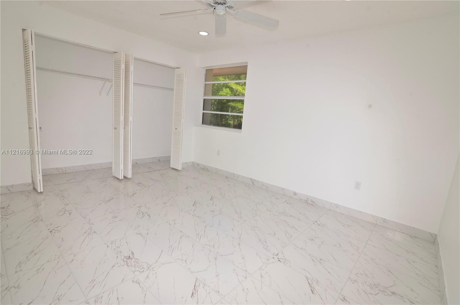 CROSSINGS VILG HOMES COND - Residential Lease