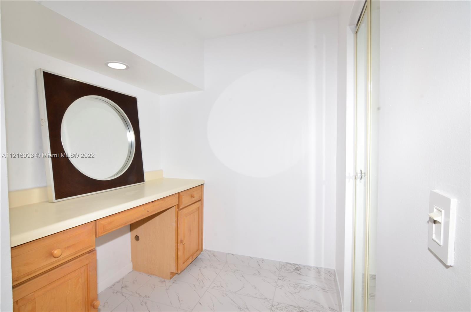 CROSSINGS VILG HOMES COND - Residential Lease