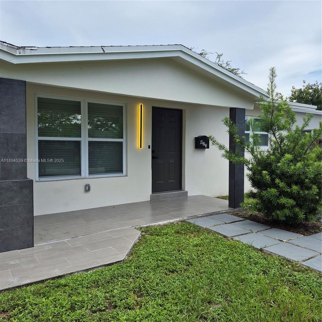 Photo of 823 NW 30th Ct #1-2, Wilton Manors, FL 33311 (MLS # A11894539)