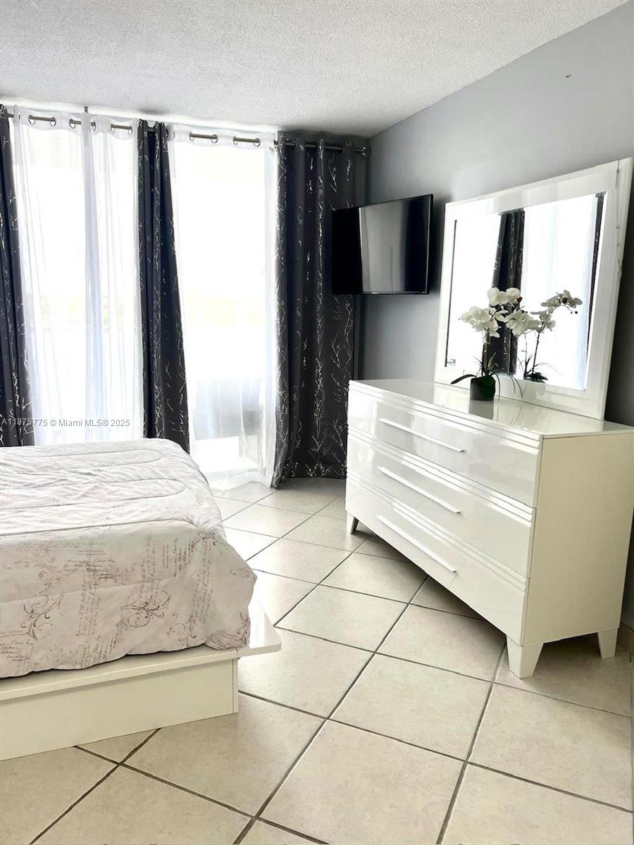 BUCKLEY TOWERS CONDO - EA - Residential