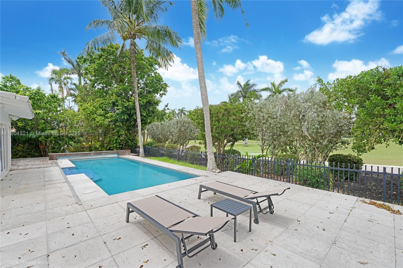 BEACH VIEW ADDN - Residential