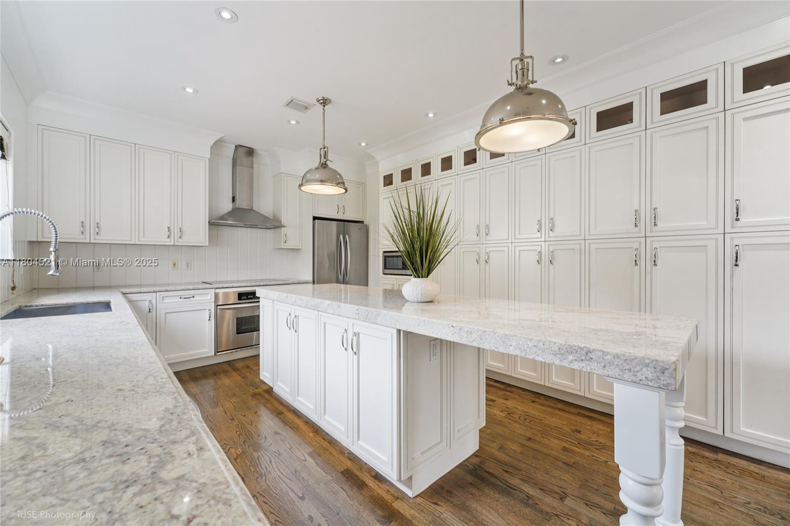 BEACH VIEW ADDN - Residential