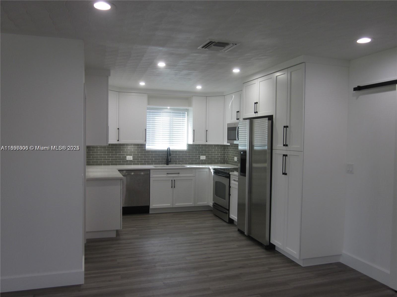 BOULEVARD HEIGHTS SEC 1 - Residential Lease