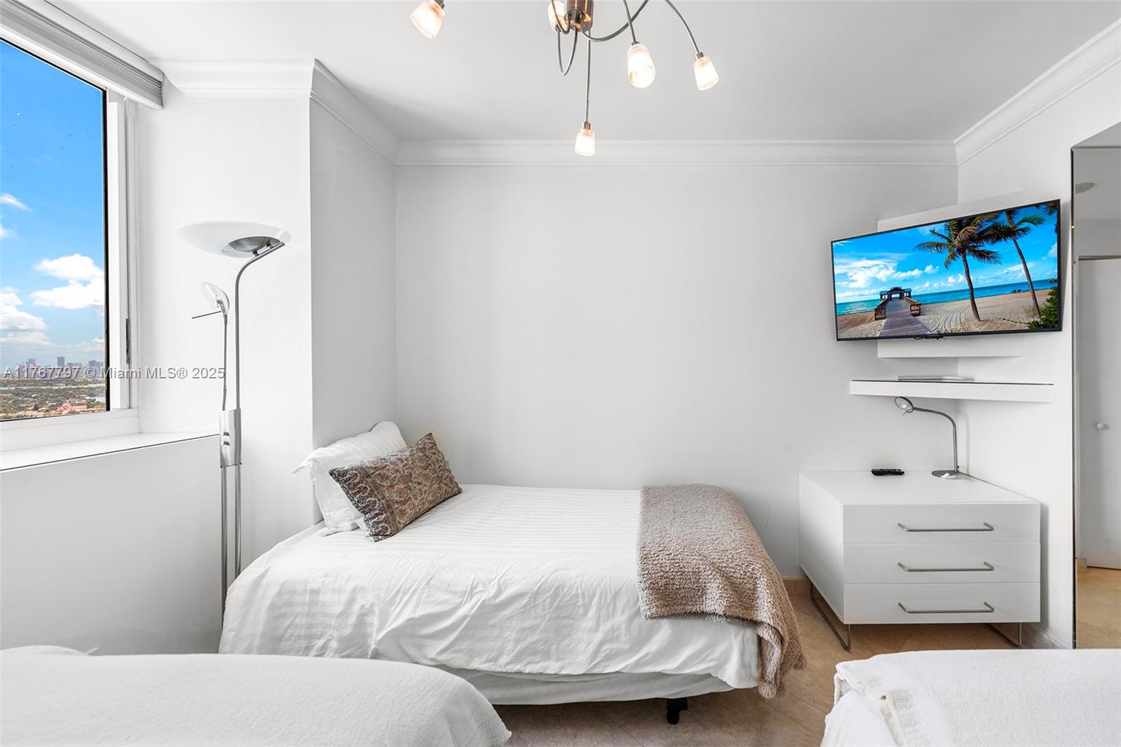 GREEN DIAMOND CONDO - Residential Lease