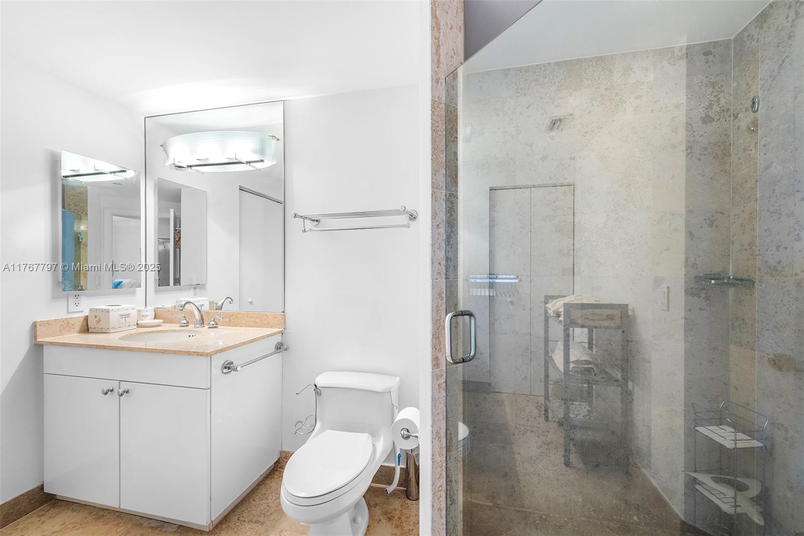 GREEN DIAMOND CONDO - Residential Lease