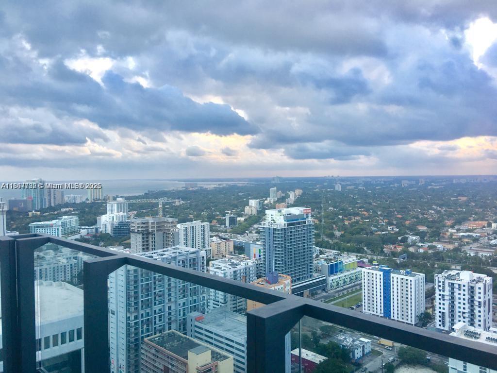 RISE CONDO - Residential Lease