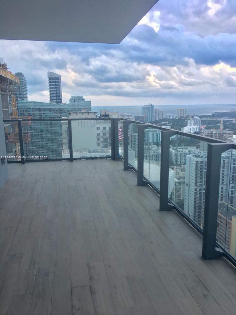 88 SW 7th St 3402