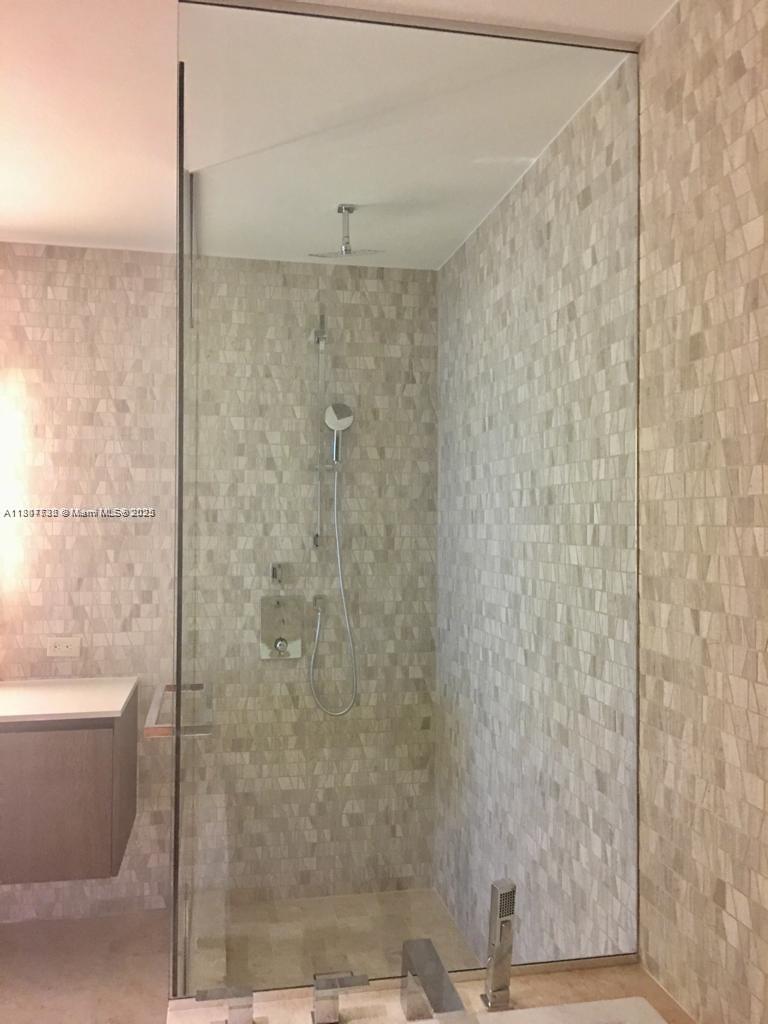 RISE CONDO - Residential Lease