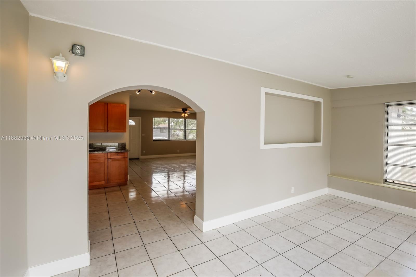 TWIN LAKES HOMES - Residential Lease