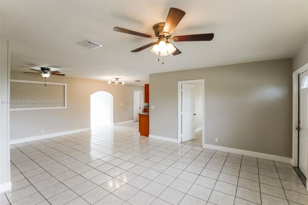 Photo of 1500 NW 43 St, Oakland Park, FL 33309 (MLS # A11882939)