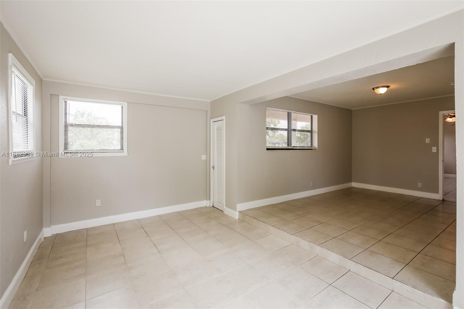 TWIN LAKES HOMES - Residential Lease
