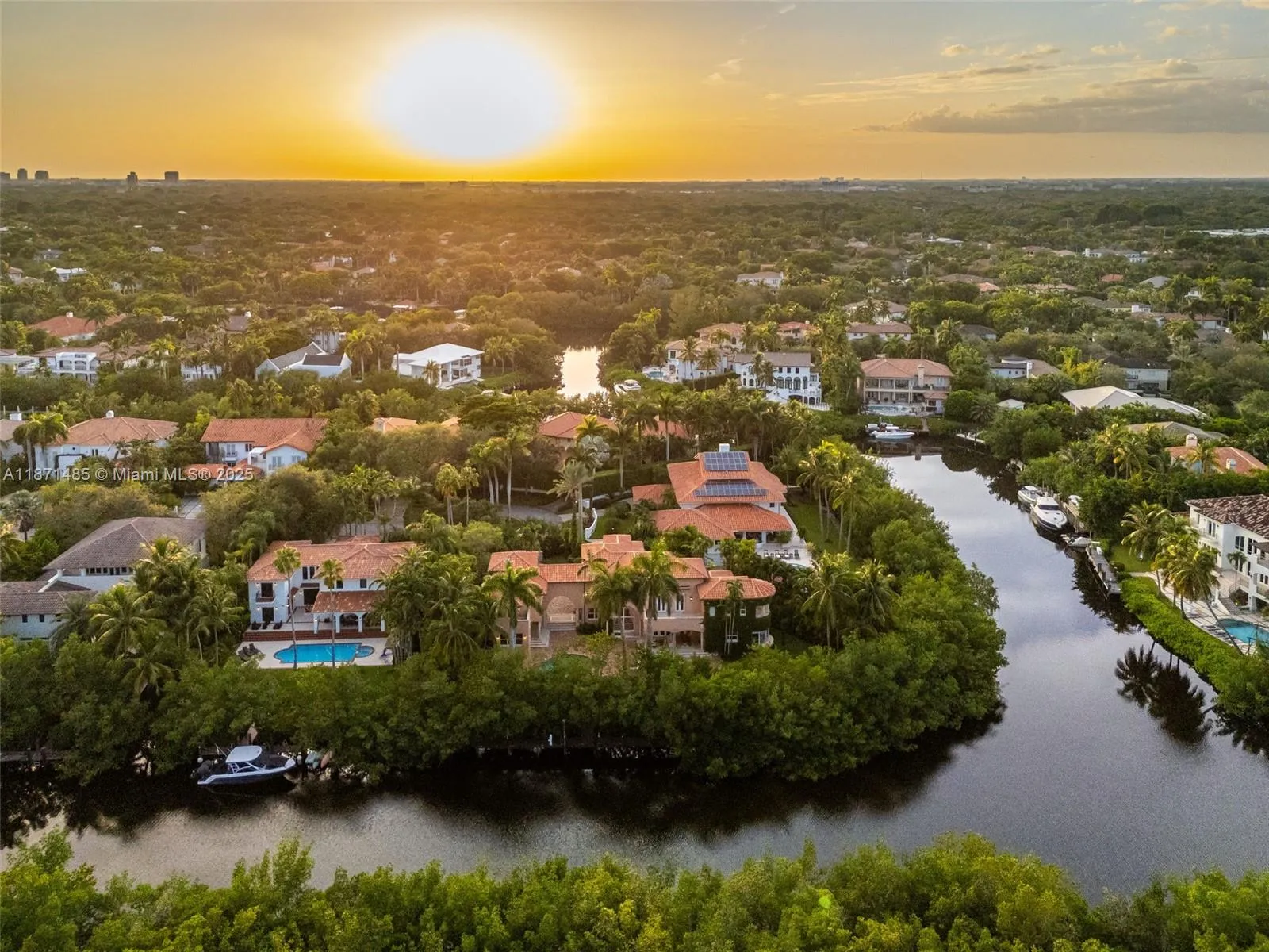 Coral Gables, Florida 33143, United States, 7 Bedrooms Bedrooms, ,7 BathroomsBathrooms,Residential,Active,202631