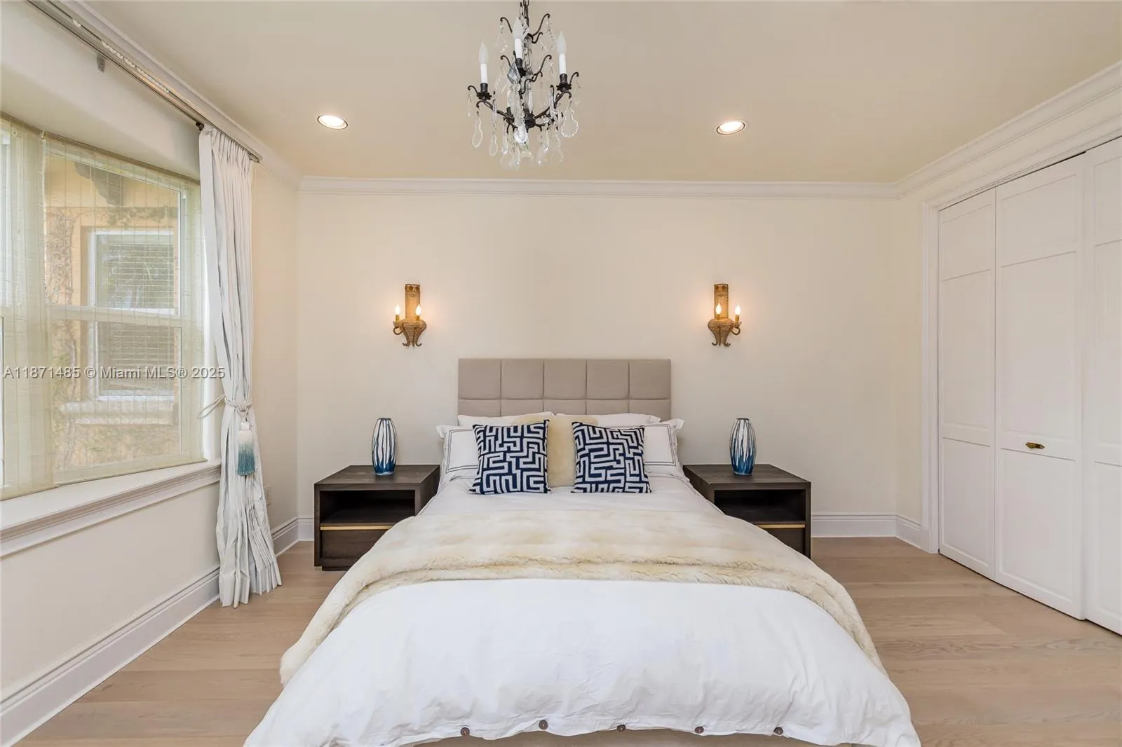 Coral Gables, Florida 33143, United States, 7 Bedrooms Bedrooms, ,7 BathroomsBathrooms,Residential,Active,202631