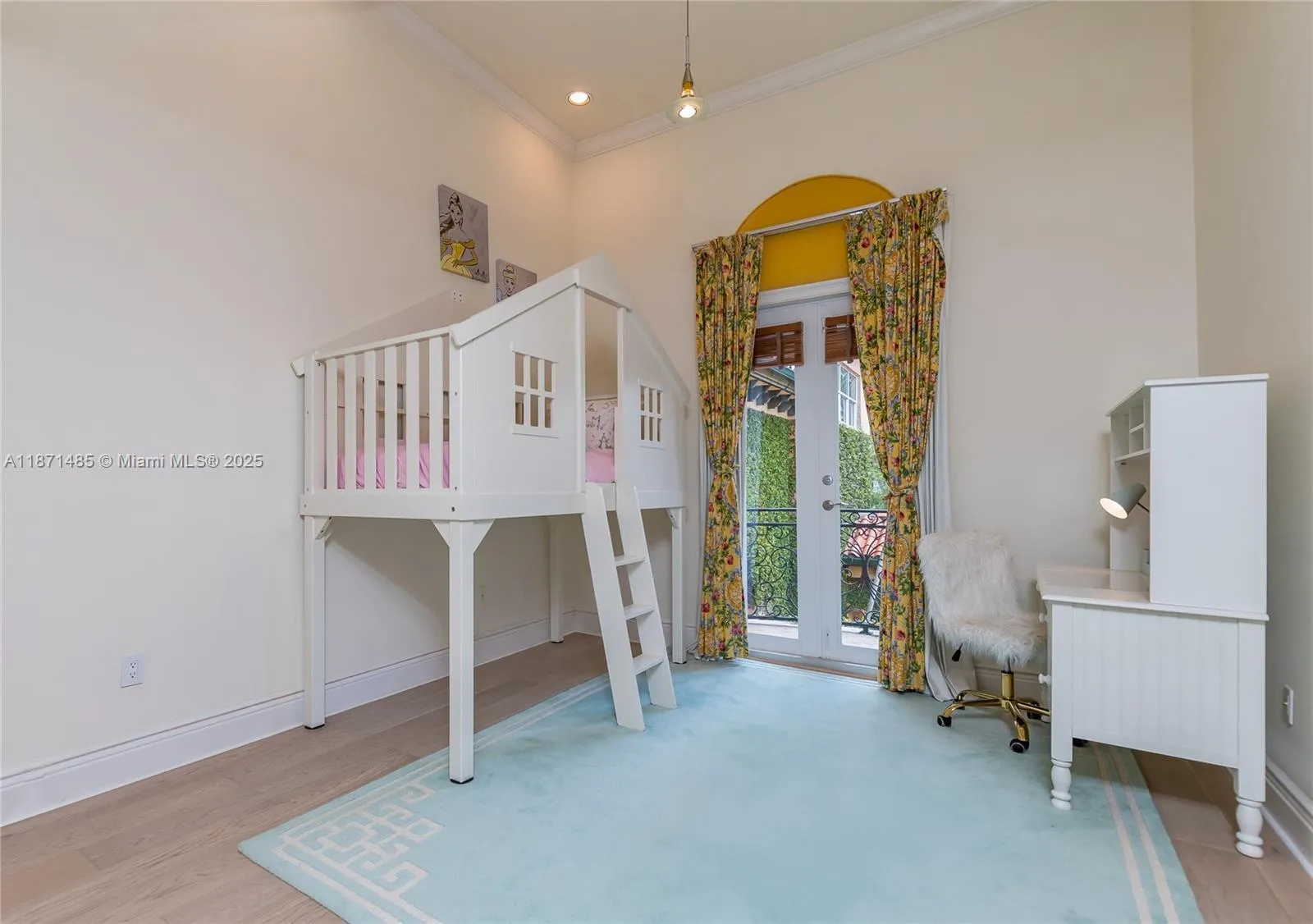 Coral Gables, Florida 33143, United States, 7 Bedrooms Bedrooms, ,7 BathroomsBathrooms,Residential,Active,202631