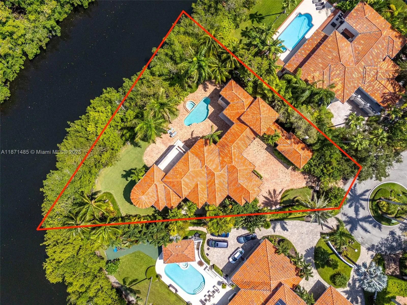 Coral Gables, Florida 33143, United States, 7 Bedrooms Bedrooms, ,7 BathroomsBathrooms,Residential,Active,202631